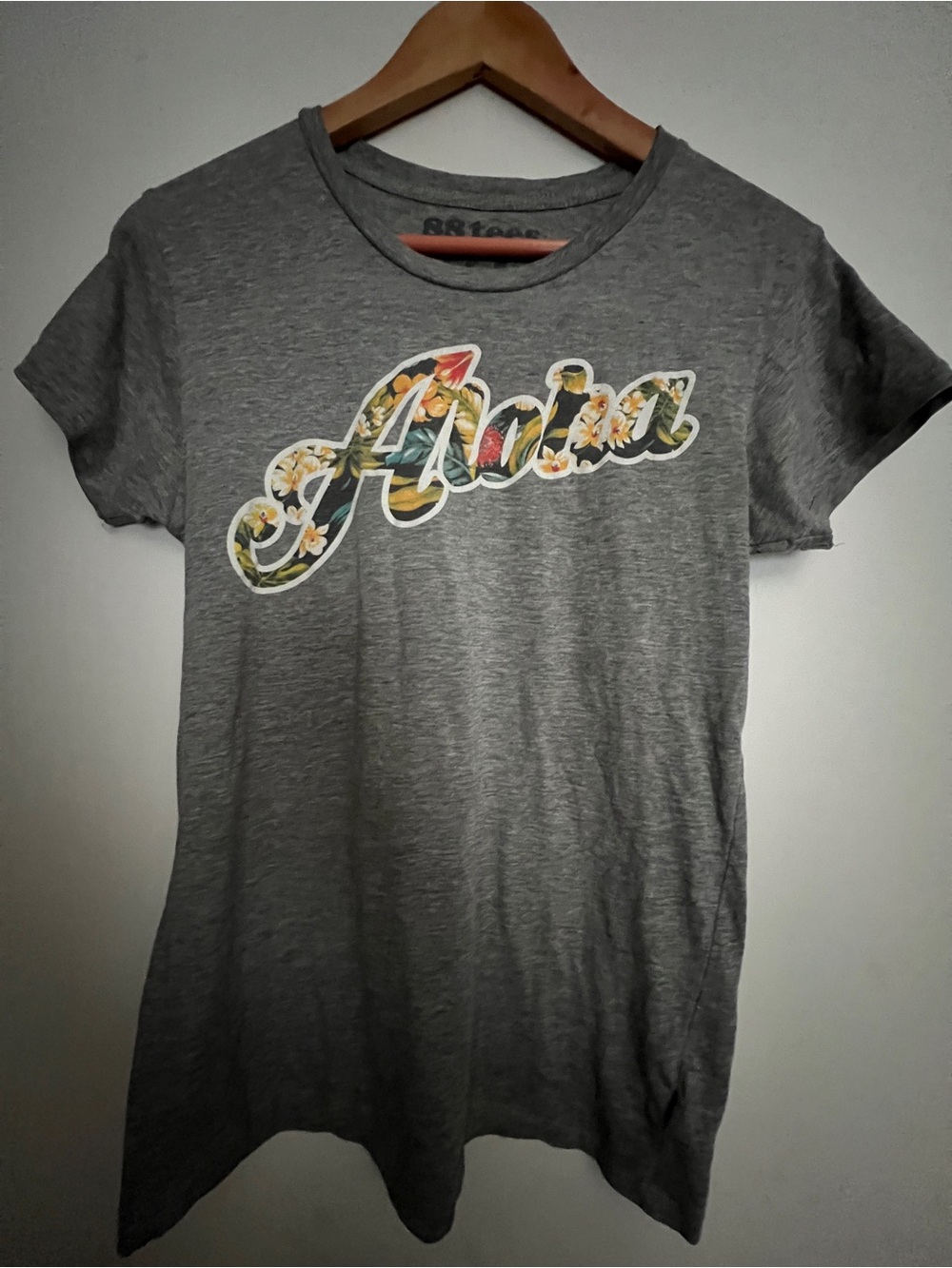 88tees Women’s Gray Crewneck Graphic Tee - Large